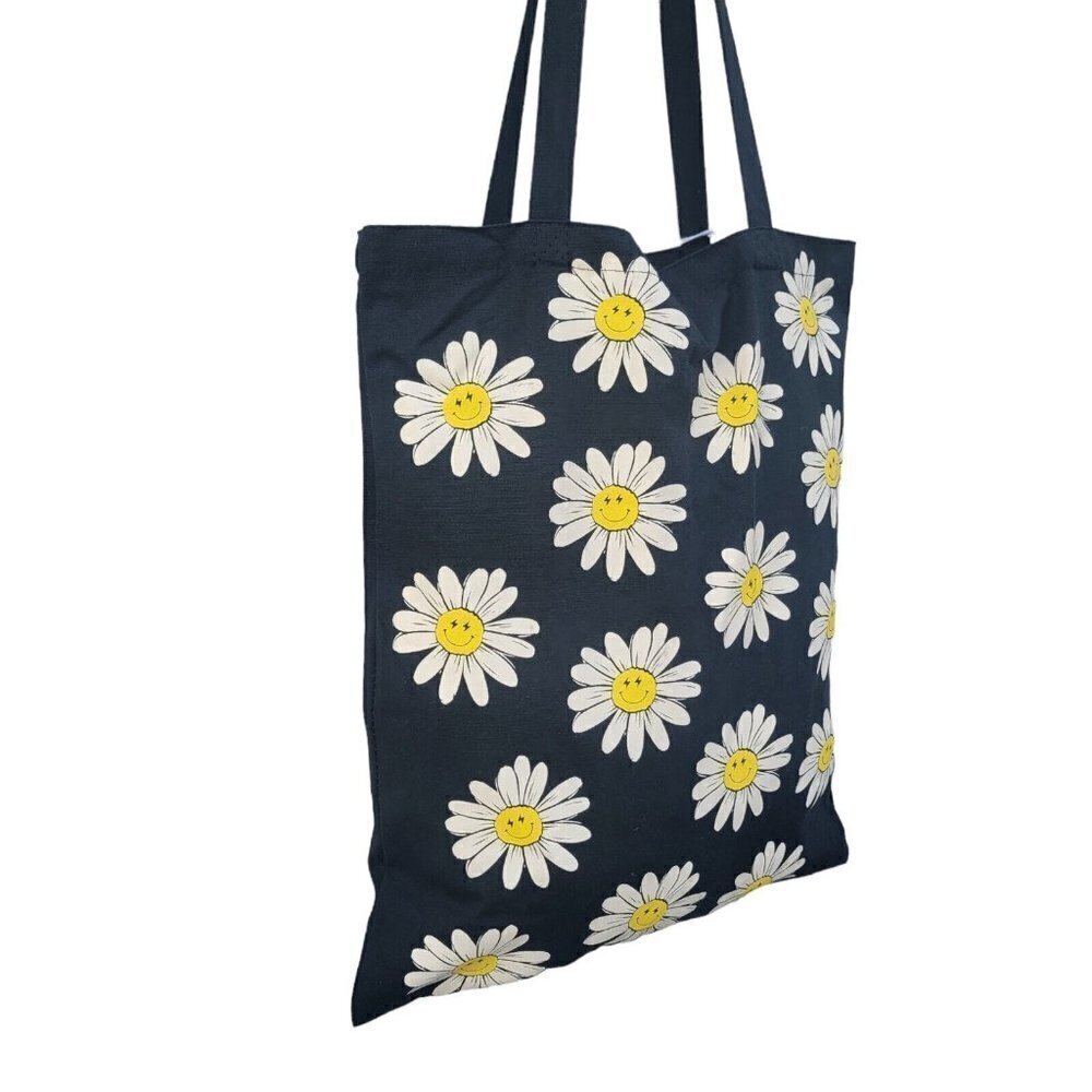 Women's Skinny Dip Take A Trip Tote Bag. Size Medium. New With Tags. — image 2 of 8